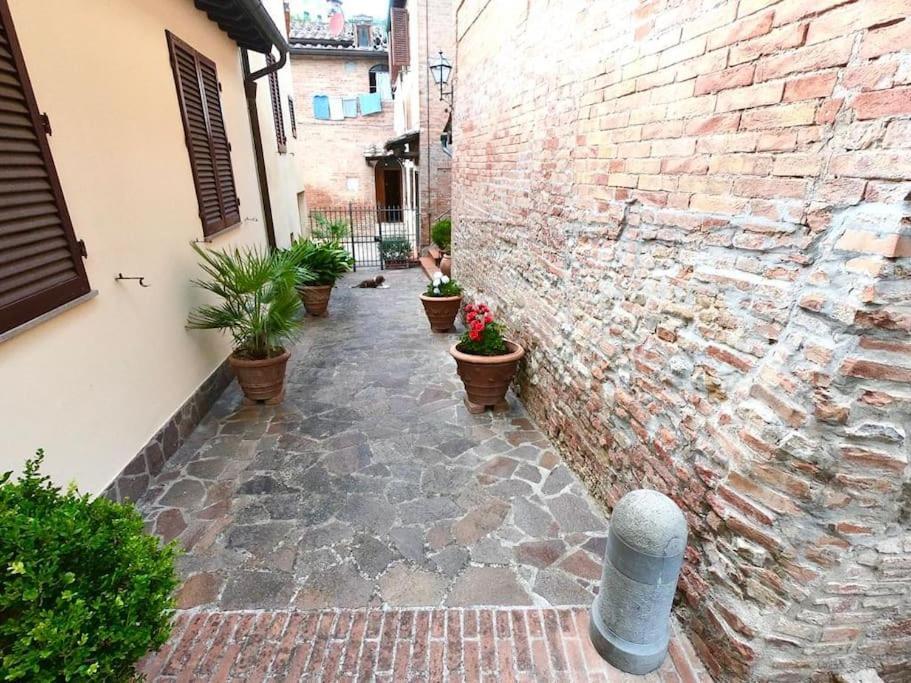 Casa Lazzaro Al Centro Di Siena Villa Eksteriør billede