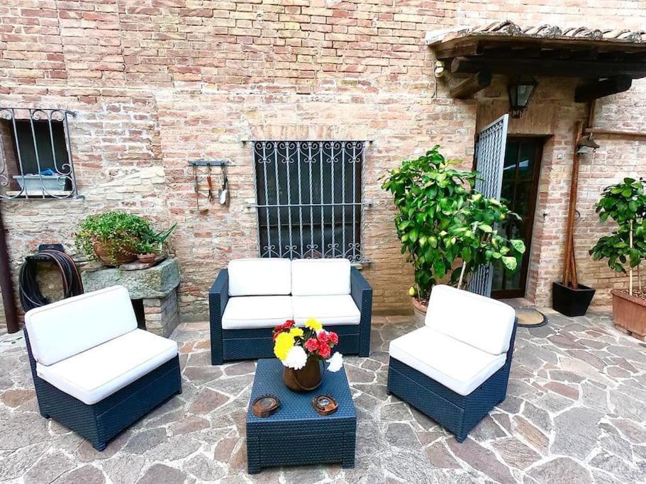 Casa Lazzaro Al Centro Di Siena Villa Eksteriør billede